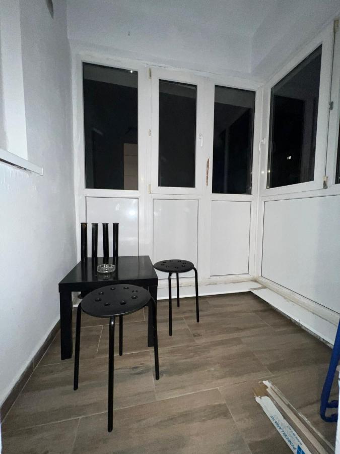 First Studio บูคาเรสต์ ภายนอก รูปภาพ