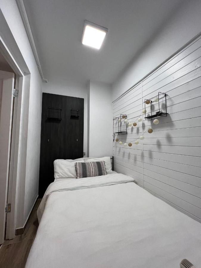 First Studio บูคาเรสต์ ภายนอก รูปภาพ